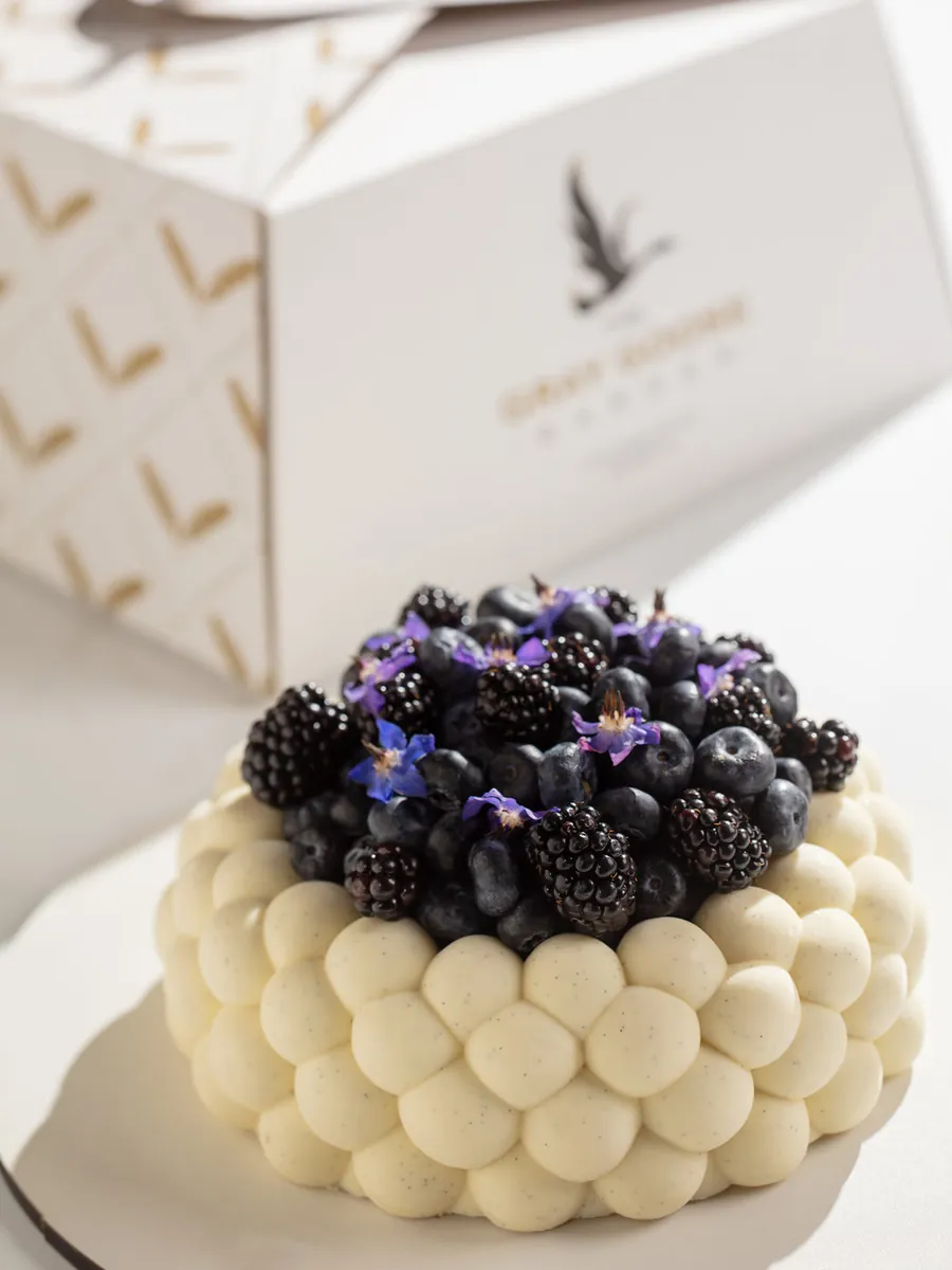 Seasonal cake